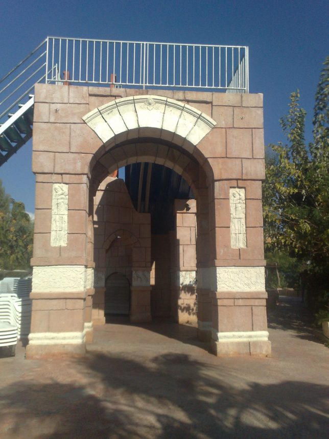 antik-duvar-otel-dekoru