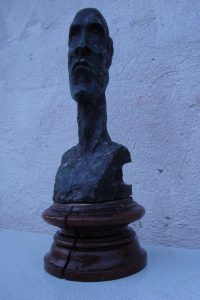 kizgin-adam-heykeli